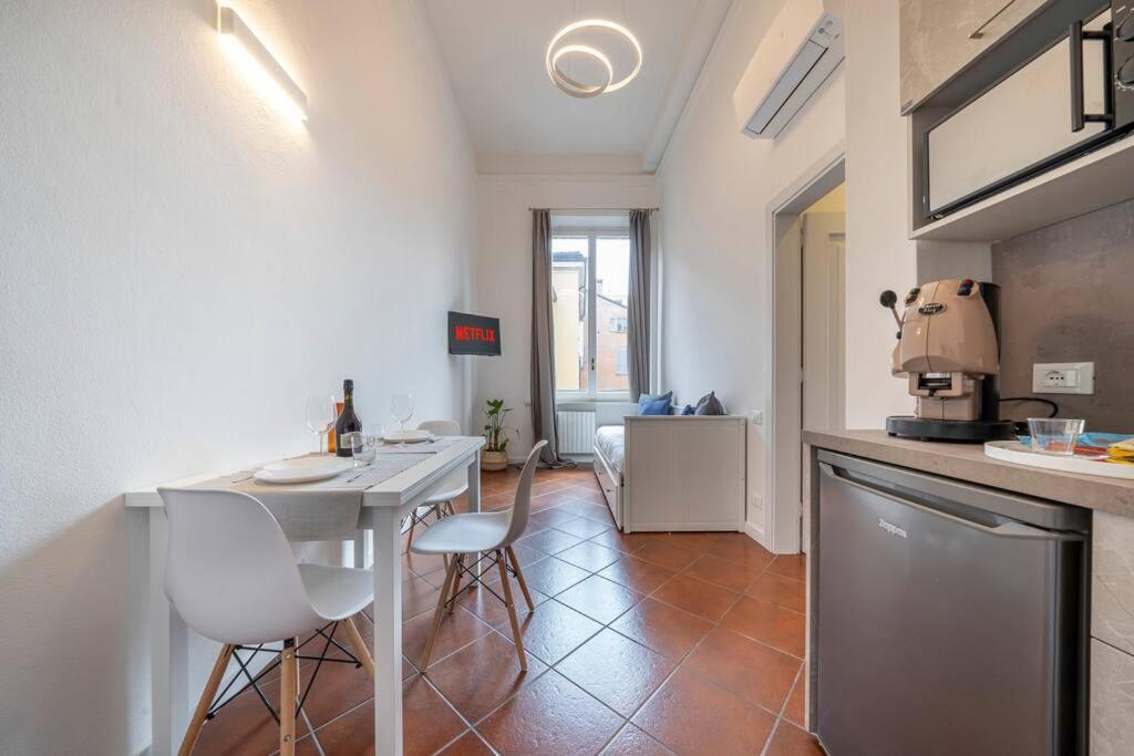 Via Emilia Centro - Stupendo Appartamento A Модена Экстерьер фото
