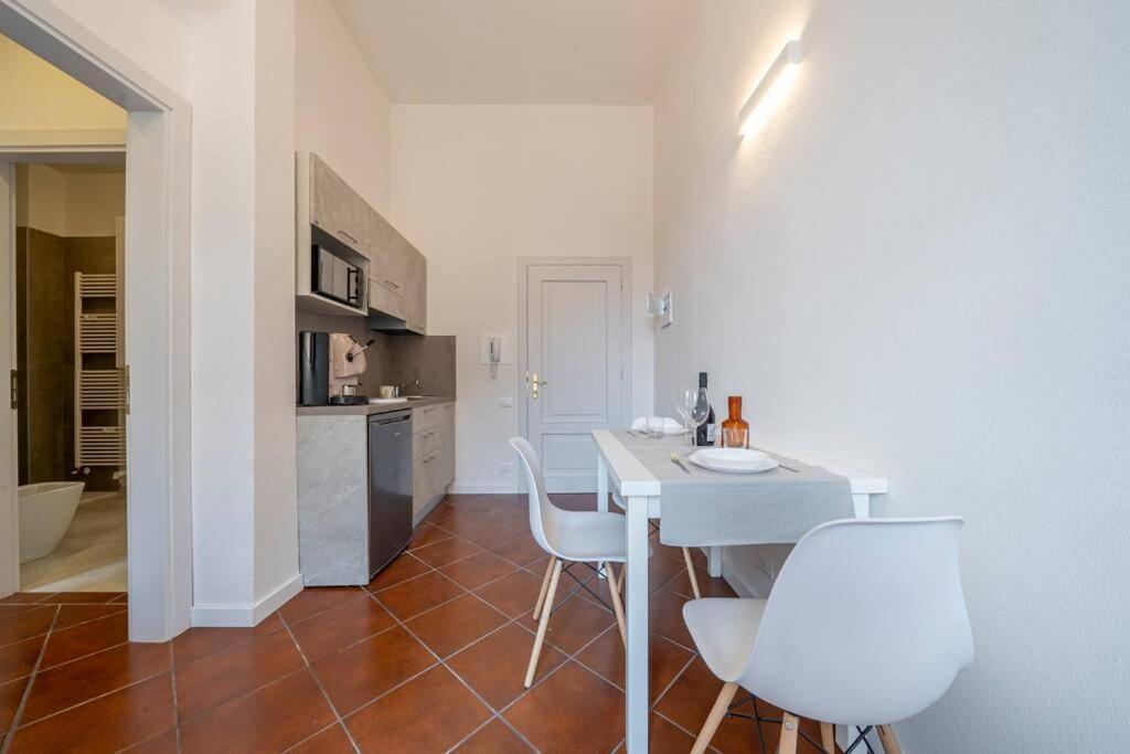 Via Emilia Centro - Stupendo Appartamento A Модена Экстерьер фото